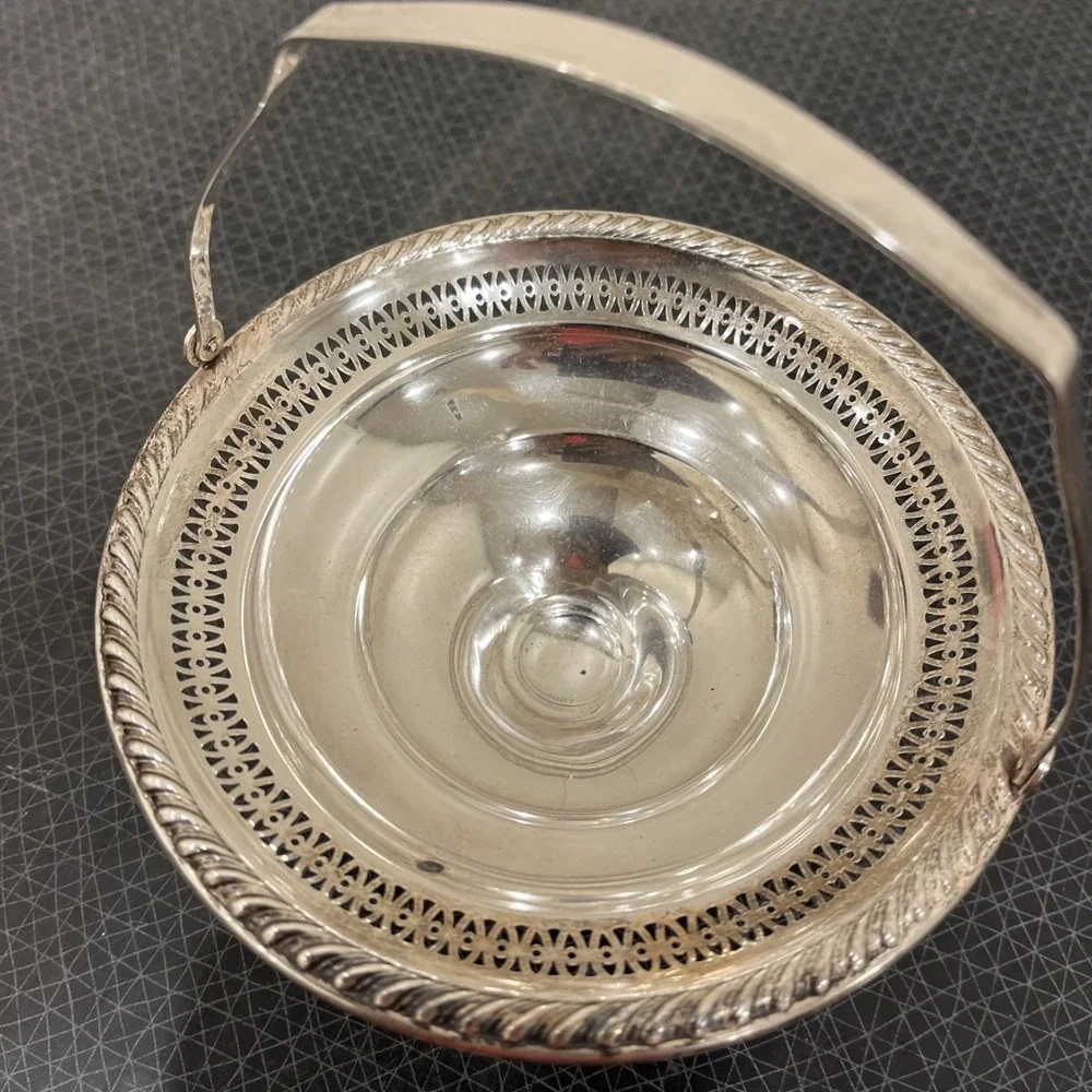 Antique La Pierre Sterling Silver Small Candy Dish Basket 173g, Pierced, Handle